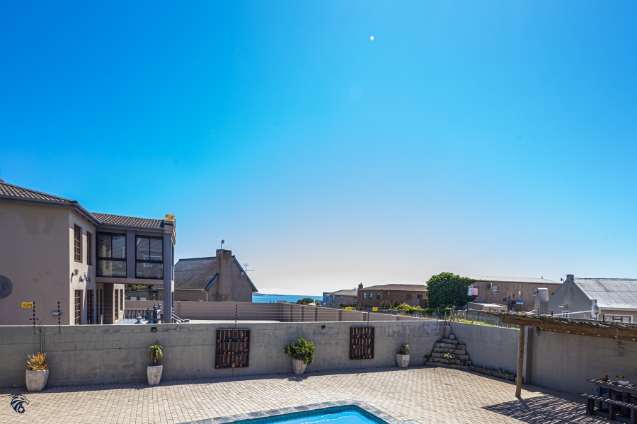 3 Bedroom Property for Sale in Myburgh Park Western Cape
